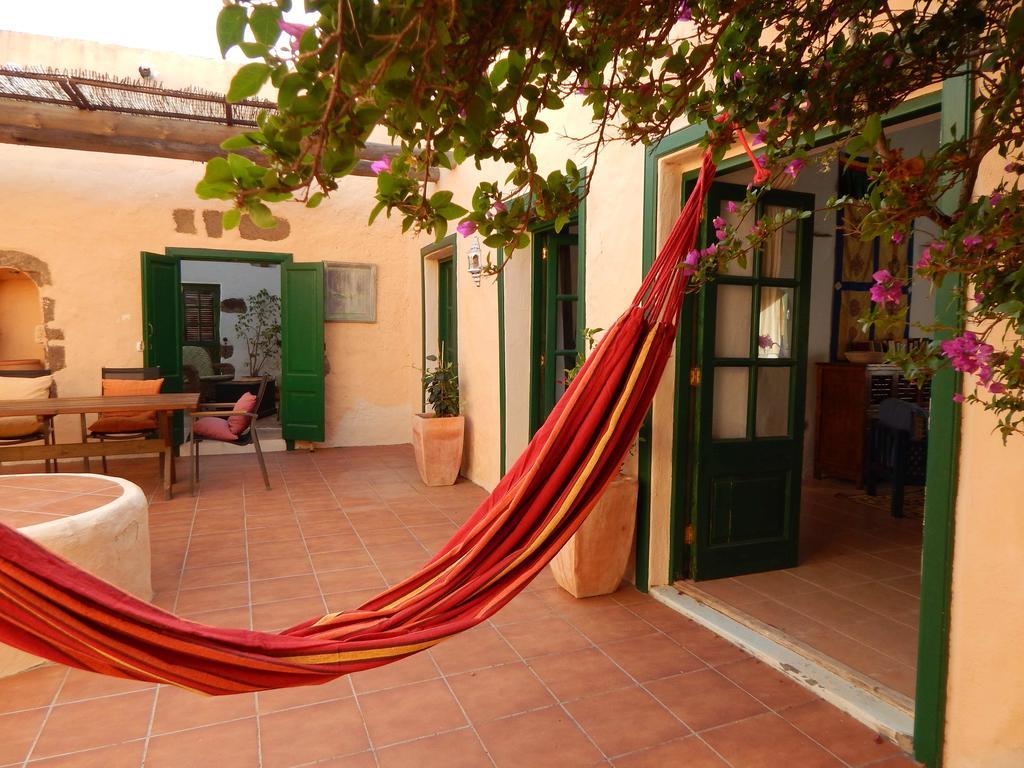 La Casa Caldera Guest House Femes Luaran gambar