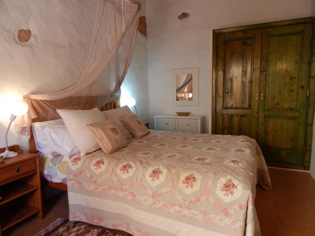 La Casa Caldera Guest House Femes Luaran gambar