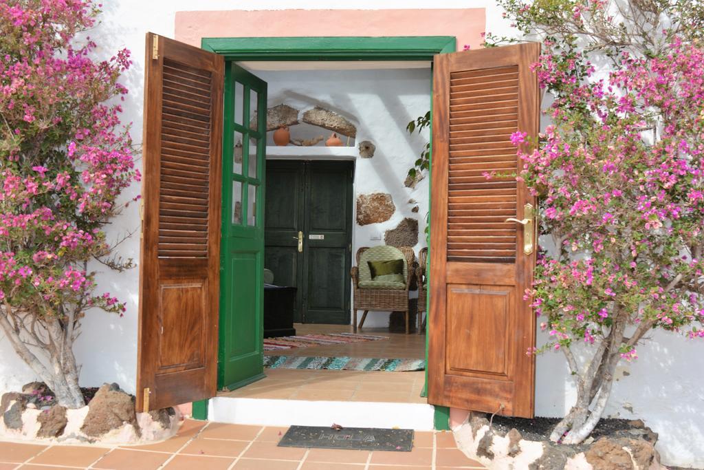 La Casa Caldera Guest House Femes Luaran gambar