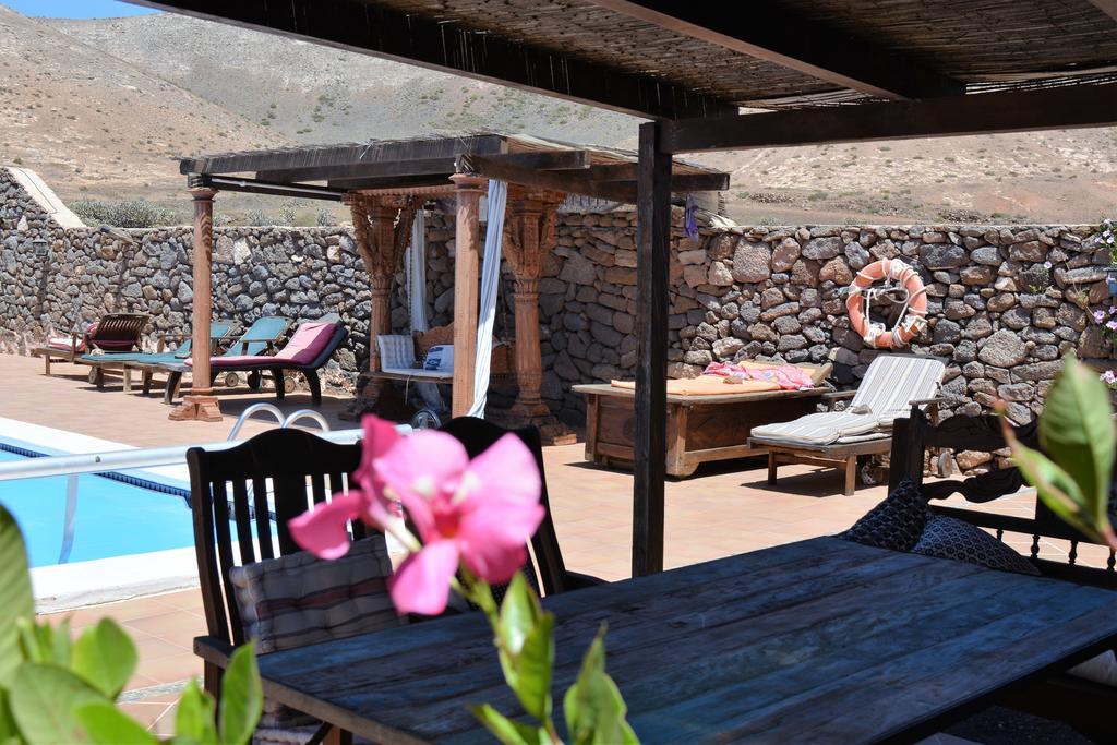 La Casa Caldera Guest House Femes Luaran gambar