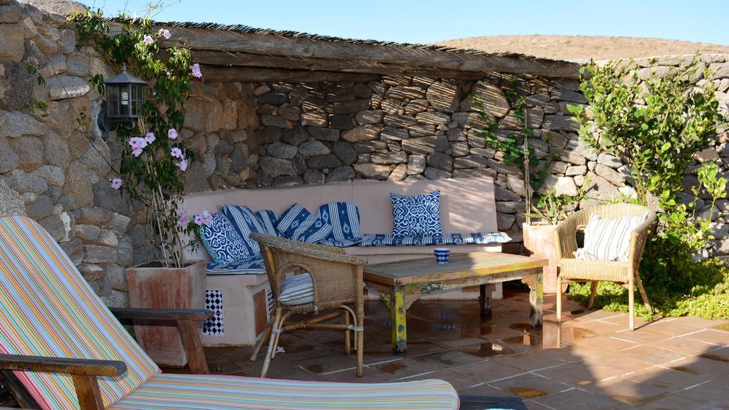La Casa Caldera Guest House Femes Luaran gambar